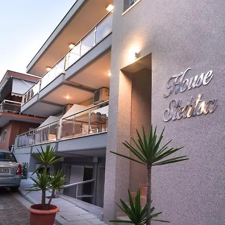 House Stelitsa מלון *