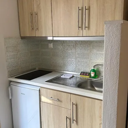 House Stelitsa فندق سارتي