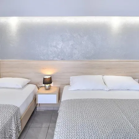 House Stelitsa Hotel *