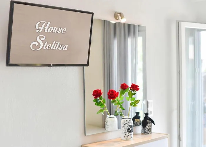 Отель House Stelitsa *